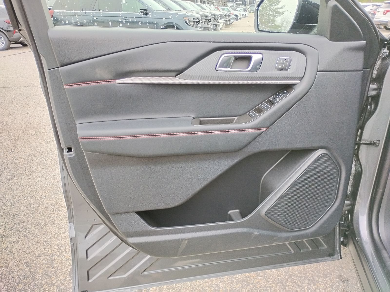 New 2026 Carbonized Gray Metallic Ford ST-Line image 22