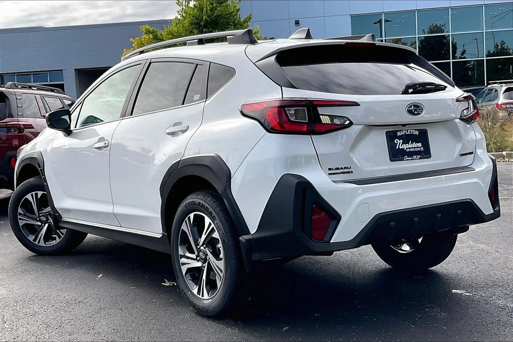 New 2026 CRYSTAL WHITE PEARL Subaru Premium image 3