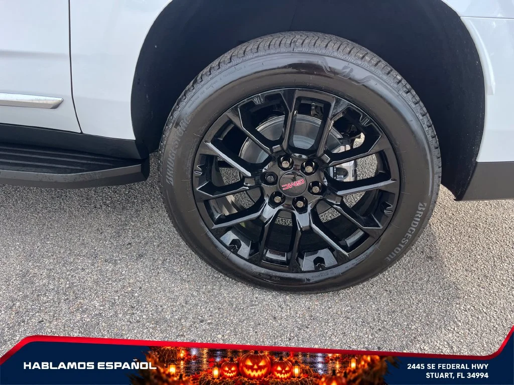 New 2026 Glacier White Tricoat GMC Denali image 9