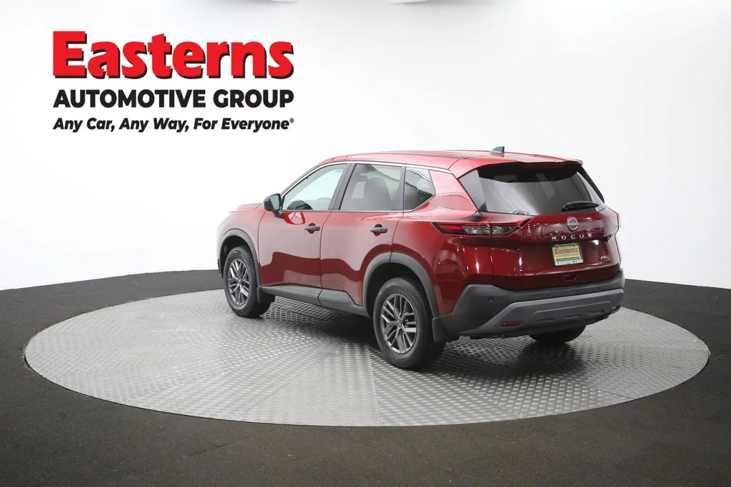 Used 2023 Red Nissan S image 65