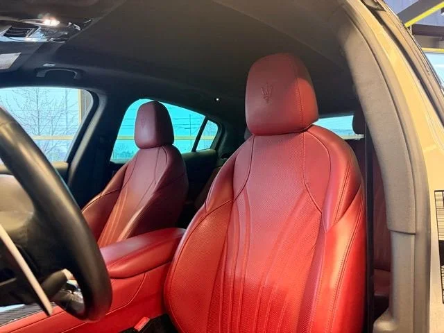 Certified Used 2023 Bianco Astro Metallic Maserati Modena image 20
