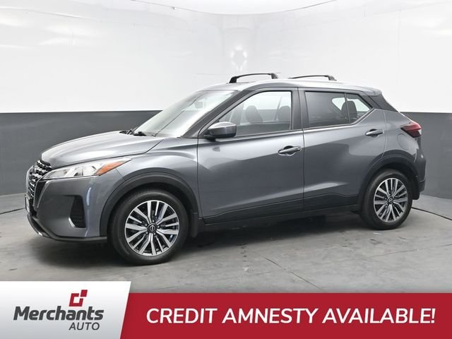 Used 2024 Gray Nissan SV image 3