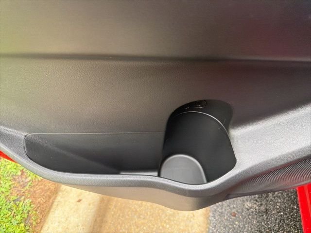 Used 2022 Red Nissan SV image 17