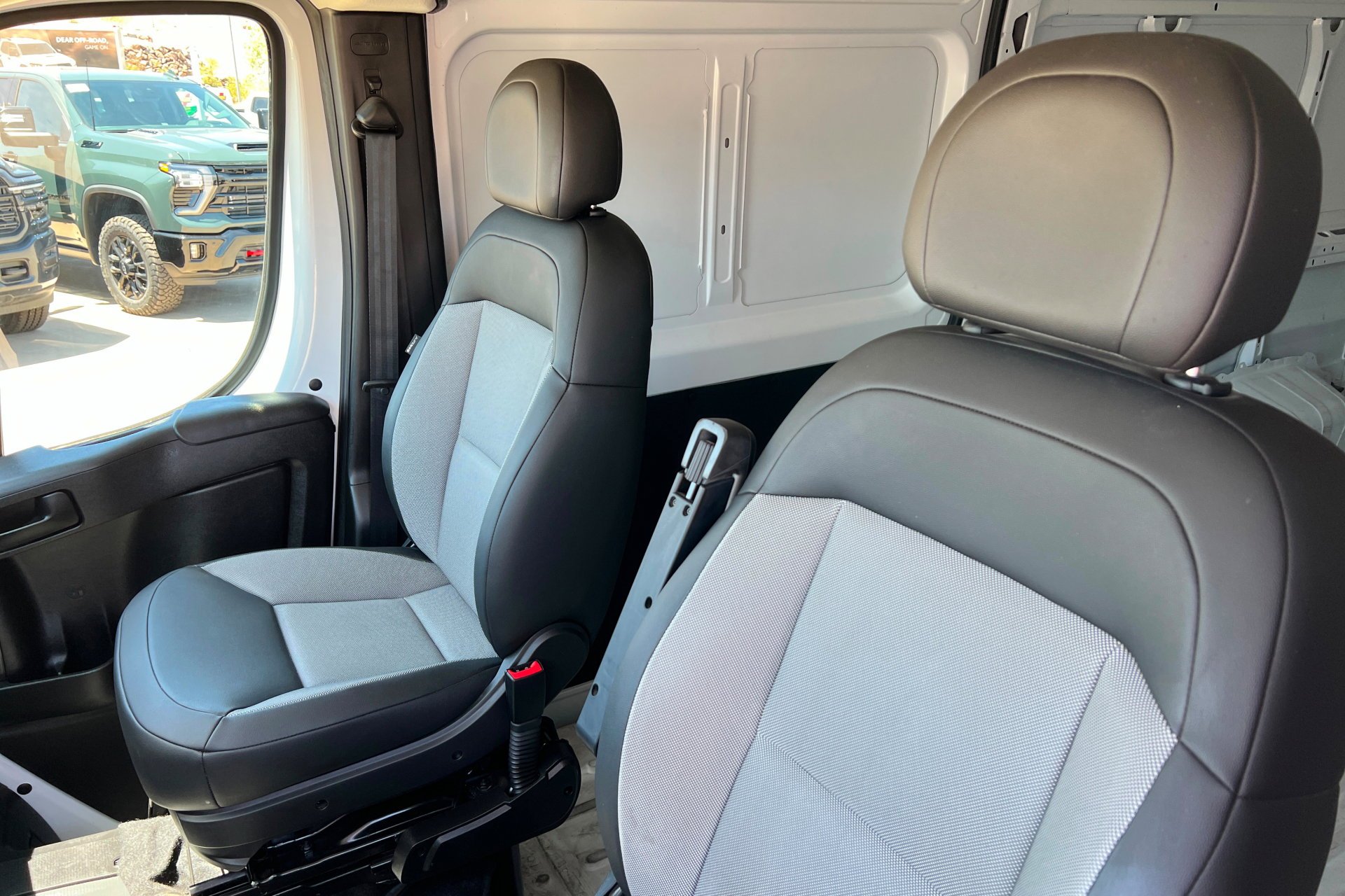 Used 2025 Bright White Clearcoat Ram Tradesman image 17