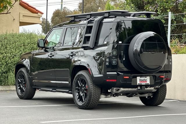 New 2026 Santorini Black Land Rover X image 3