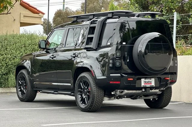 New 2026 Santorini Black Land Rover X image 3
