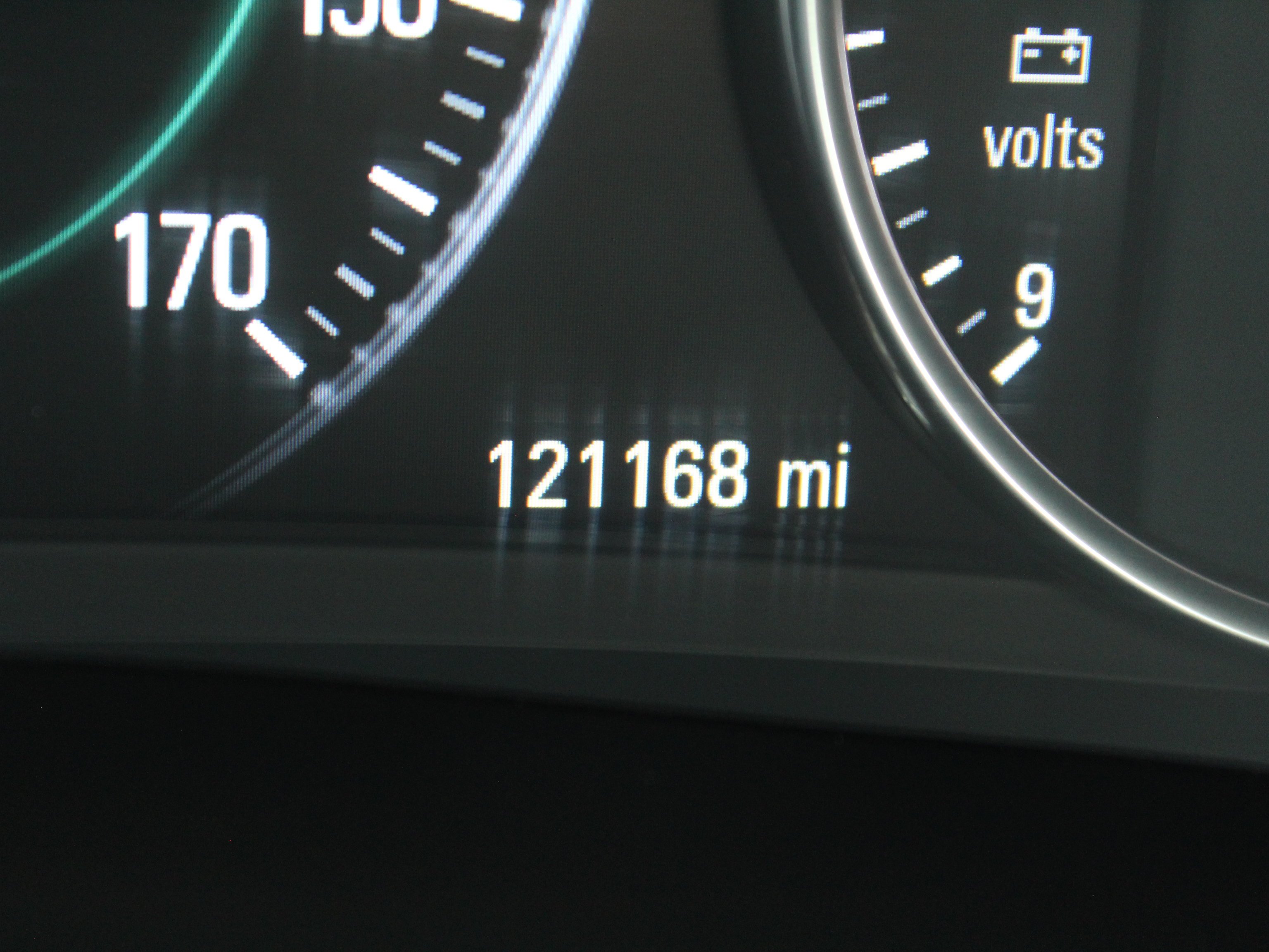 Used 2017 GRAPHITE GRAY METALLIC Buick Essence image 17