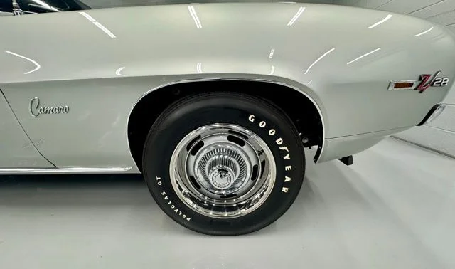 Used 1969 Silver Chevrolet Z28 image 8
