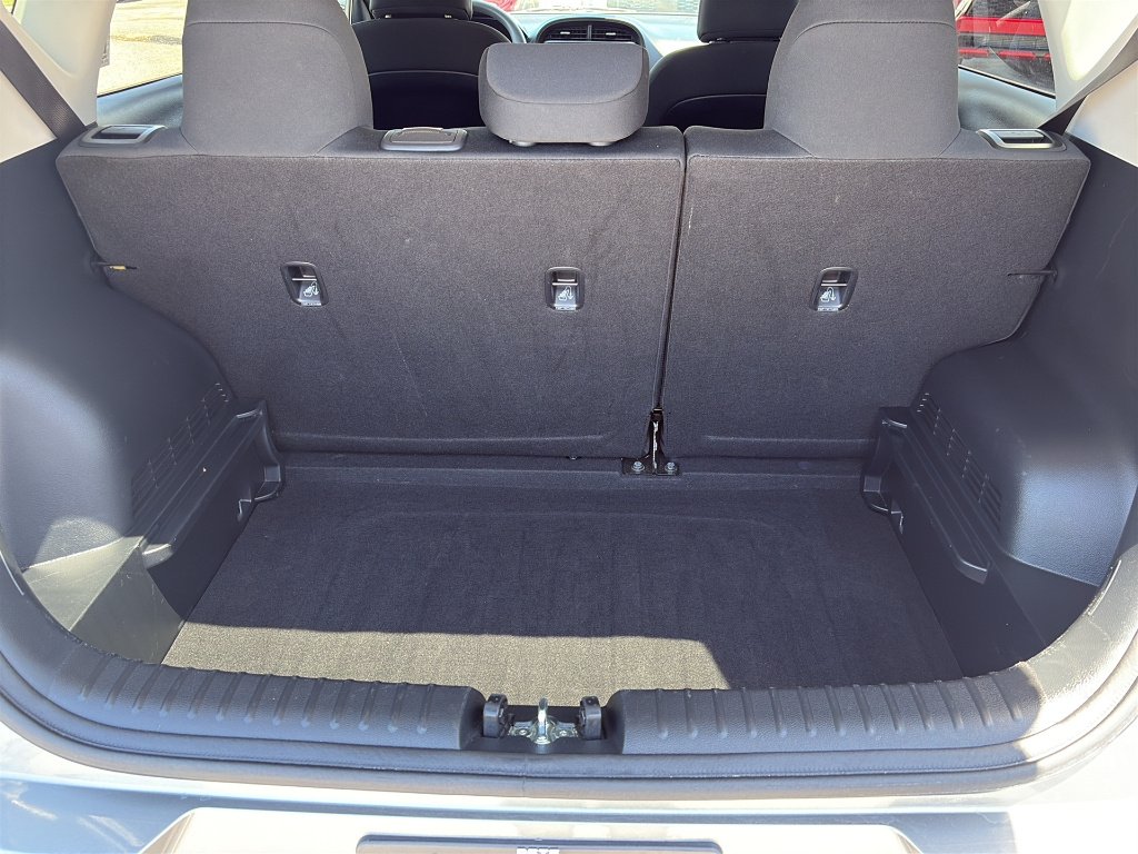Used 2024 GRAY Kia LX image 18
