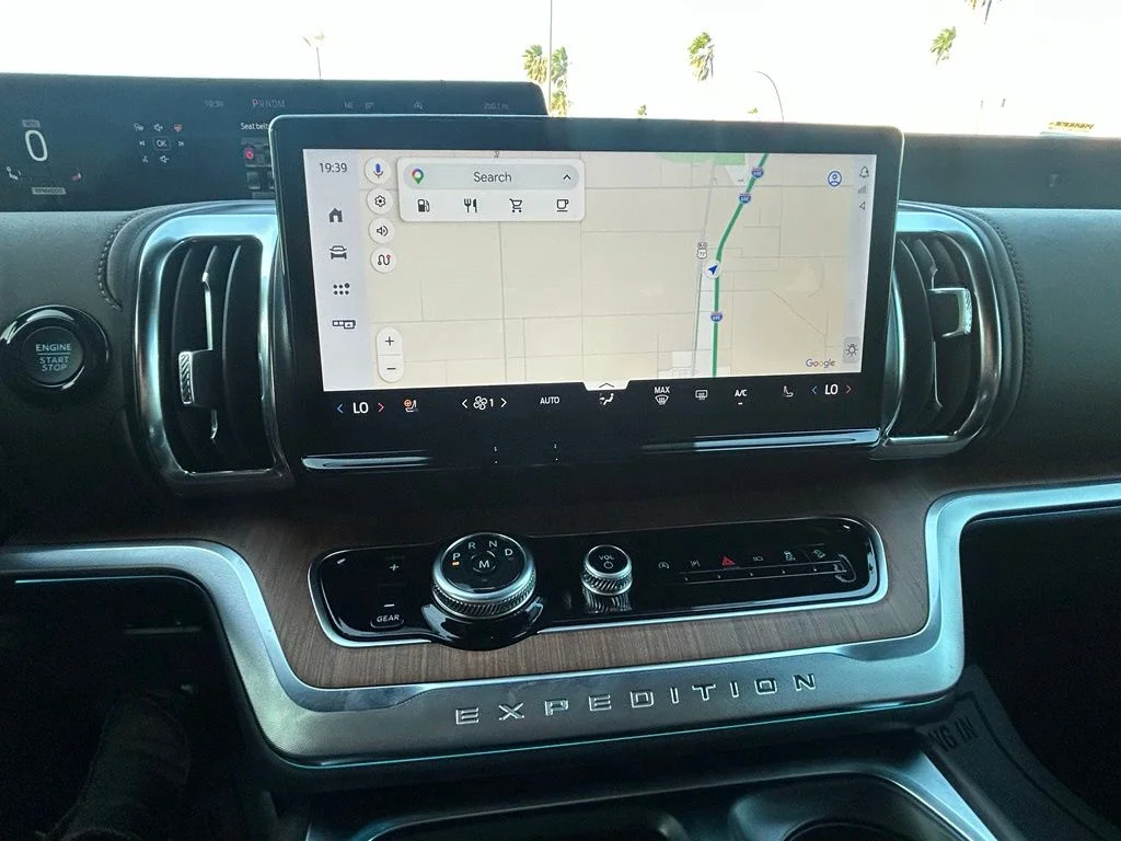 New 2027 Star White Metallic Tri-Coat Ford King Ranch® image 16