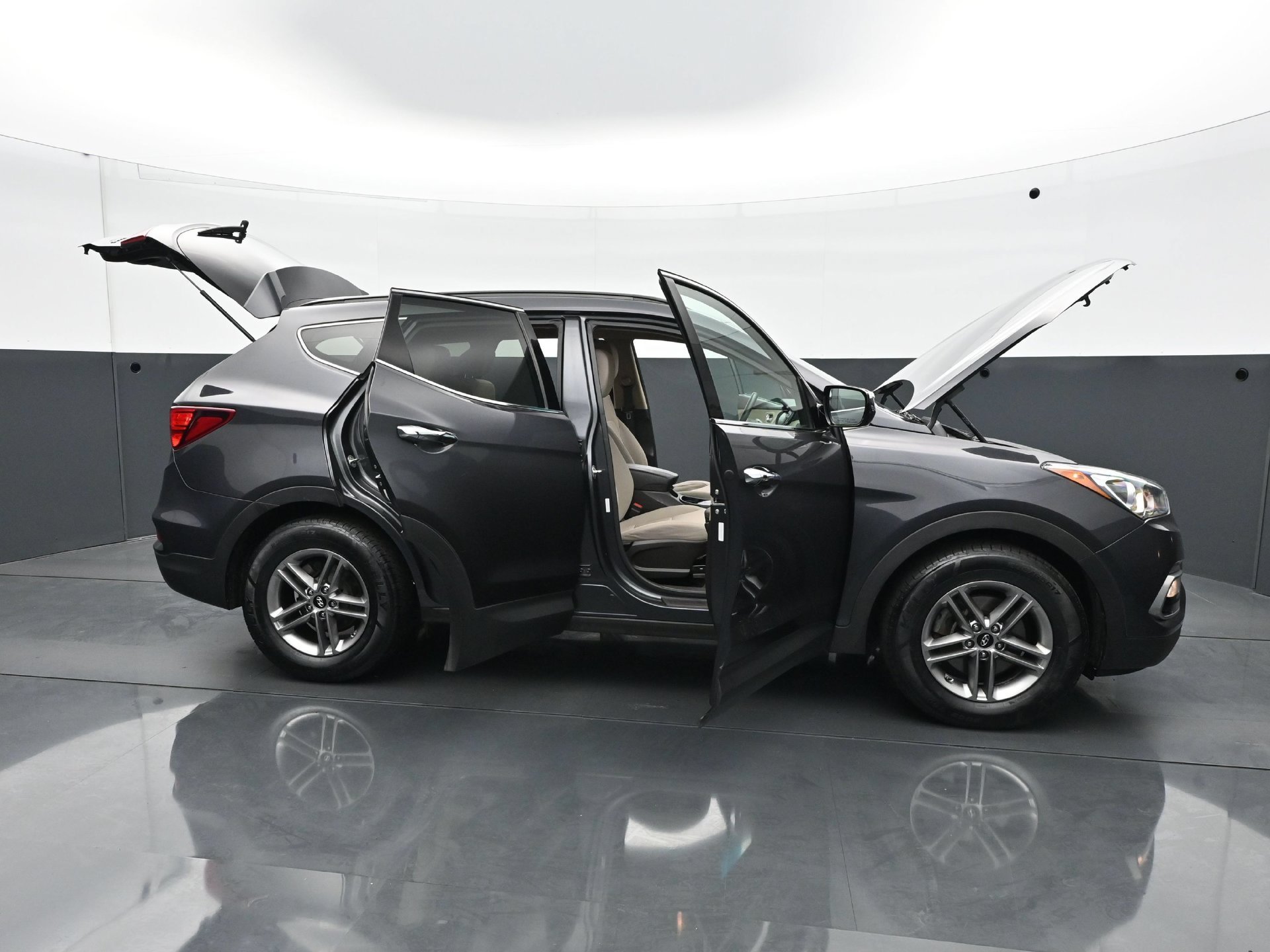 Certified Used 2018 Platinum Graphite Hyundai 2.4L Auto image 36