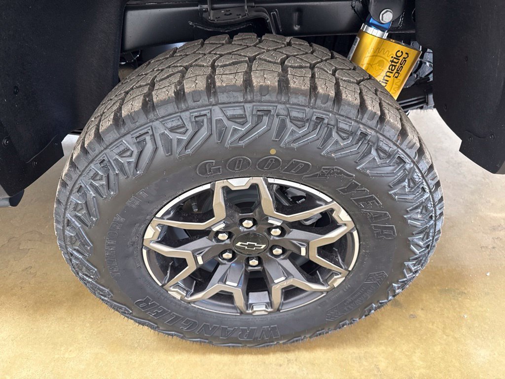 2026 Chevrolet Colorado ZR2 - Photo 10