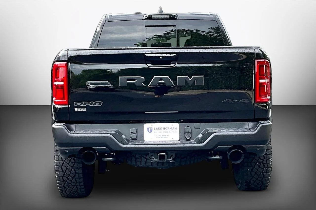 New 2026 Diamond Black Crystal Pearl-Coat Exterior Paint RAM RHO image 7