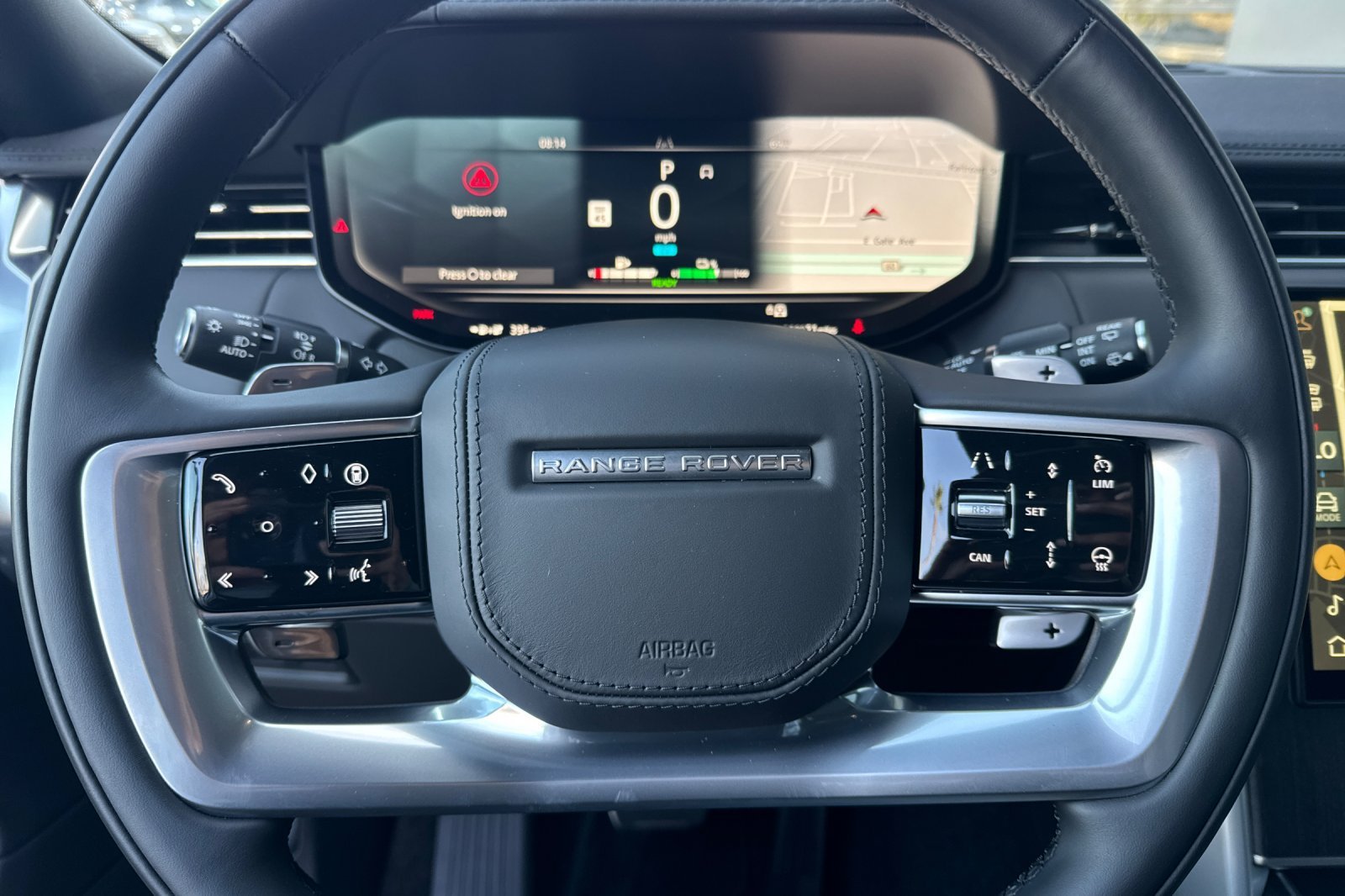 New 2026 Fuji White Land Rover SE image 27