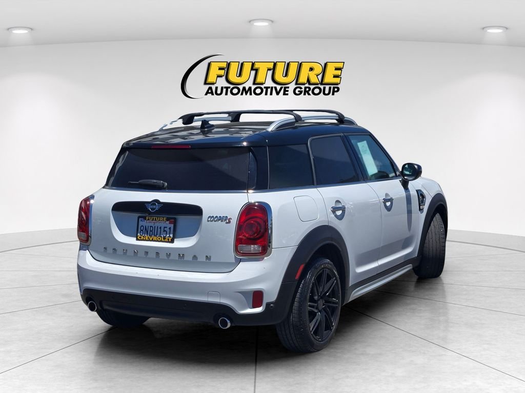 Used 2020 White MINI Signature image 4