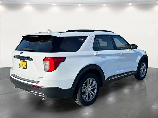 Used 2020 White Ford XLT image 3