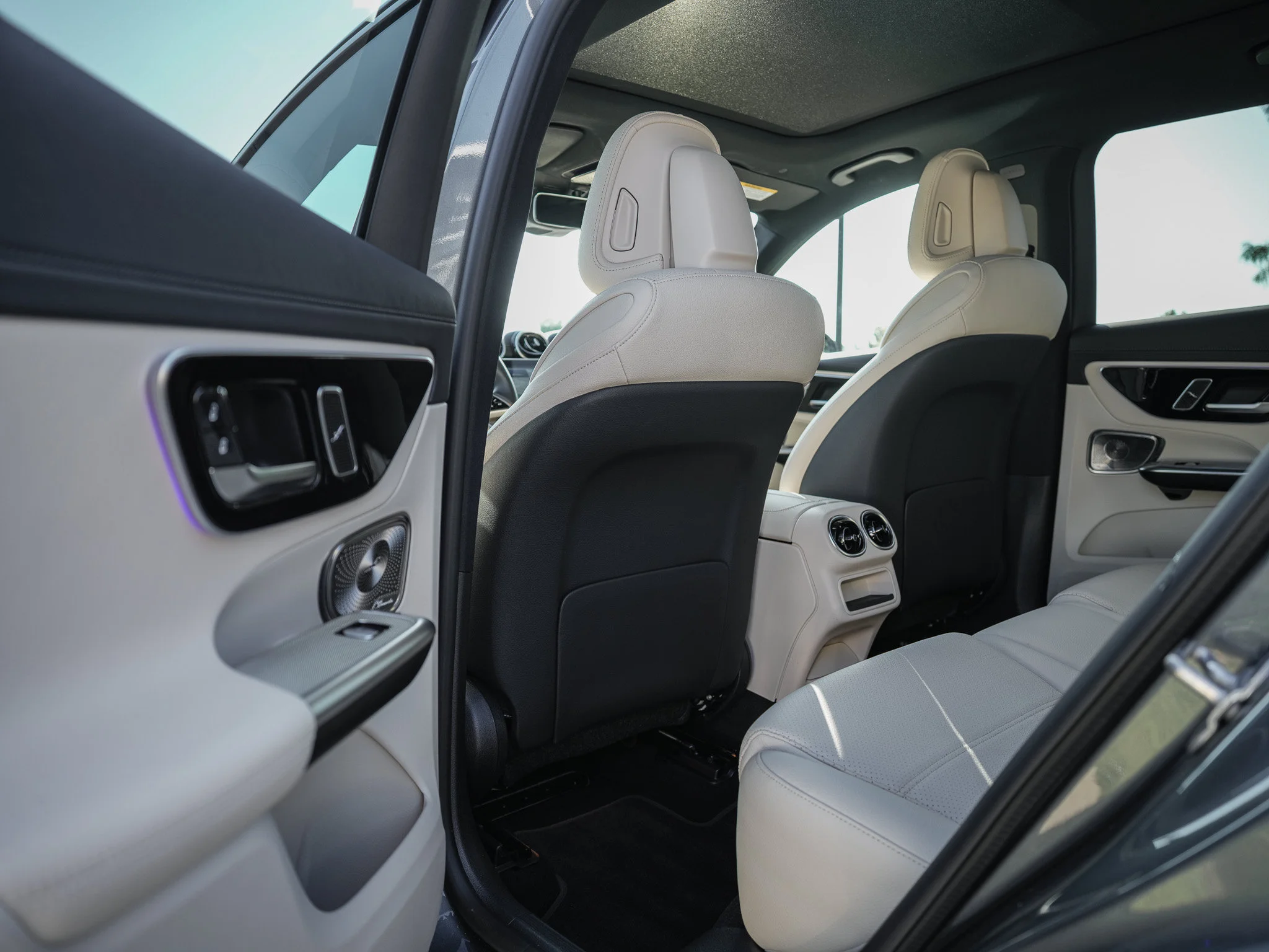 Certified Used 2023 Selenite Gray Metallic Mercedes-Benz GLC 300 image 30