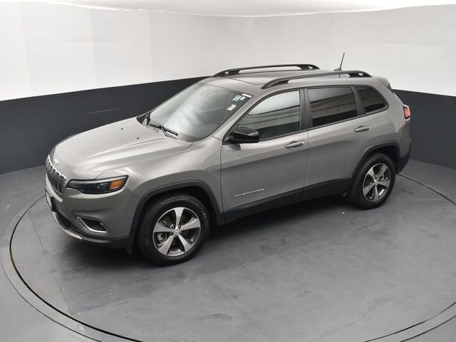 Used 2022 Gray Jeep Limited image 15