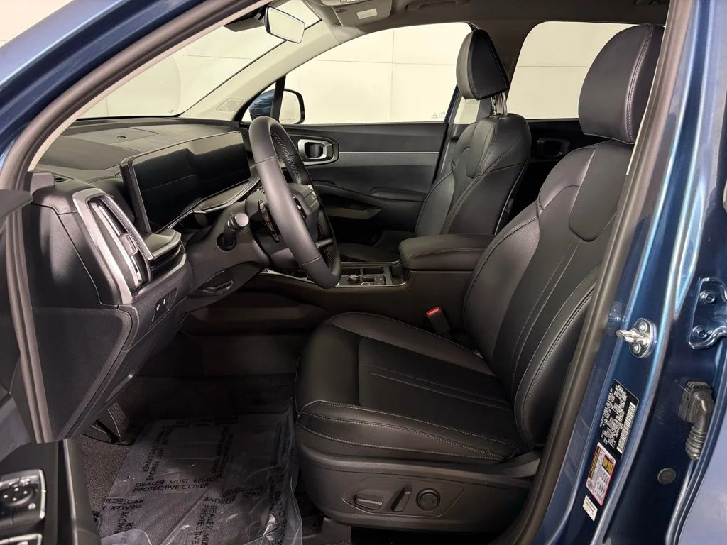 New 2026 Mineral Blue Kia EX image 16