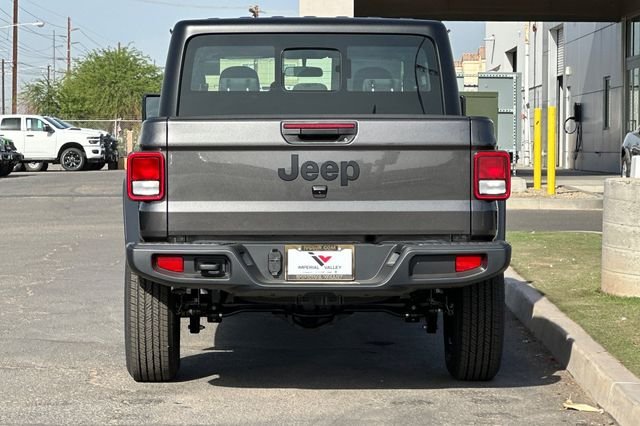 New 2026 Granite Crystal Metallic Clear-Coat Exterior Paint Jeep Sport image 4