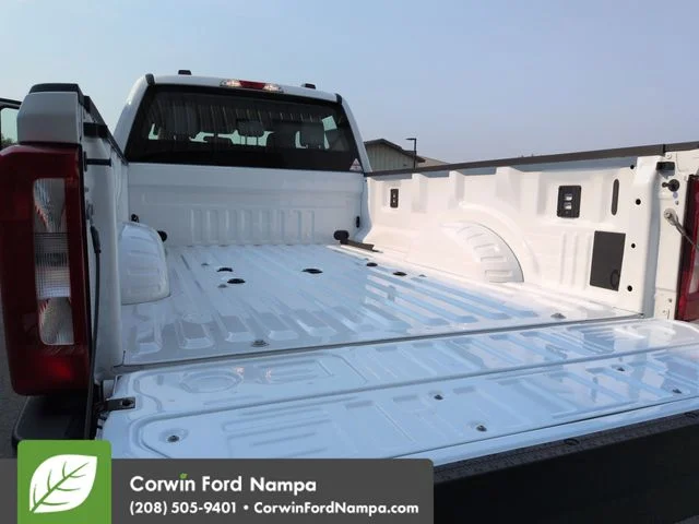New 2026 Oxford White Ford XL image 27