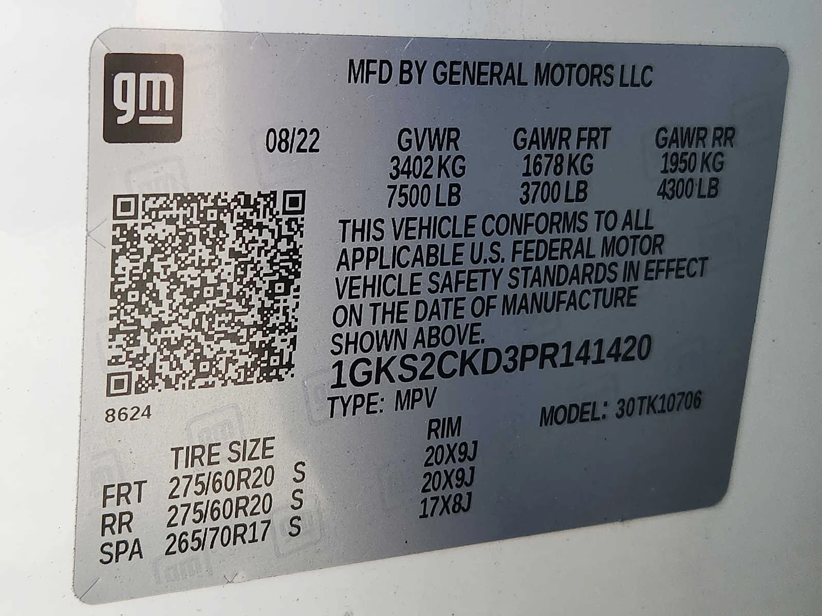 Used 2023 Summit White GMC AT4 image 29