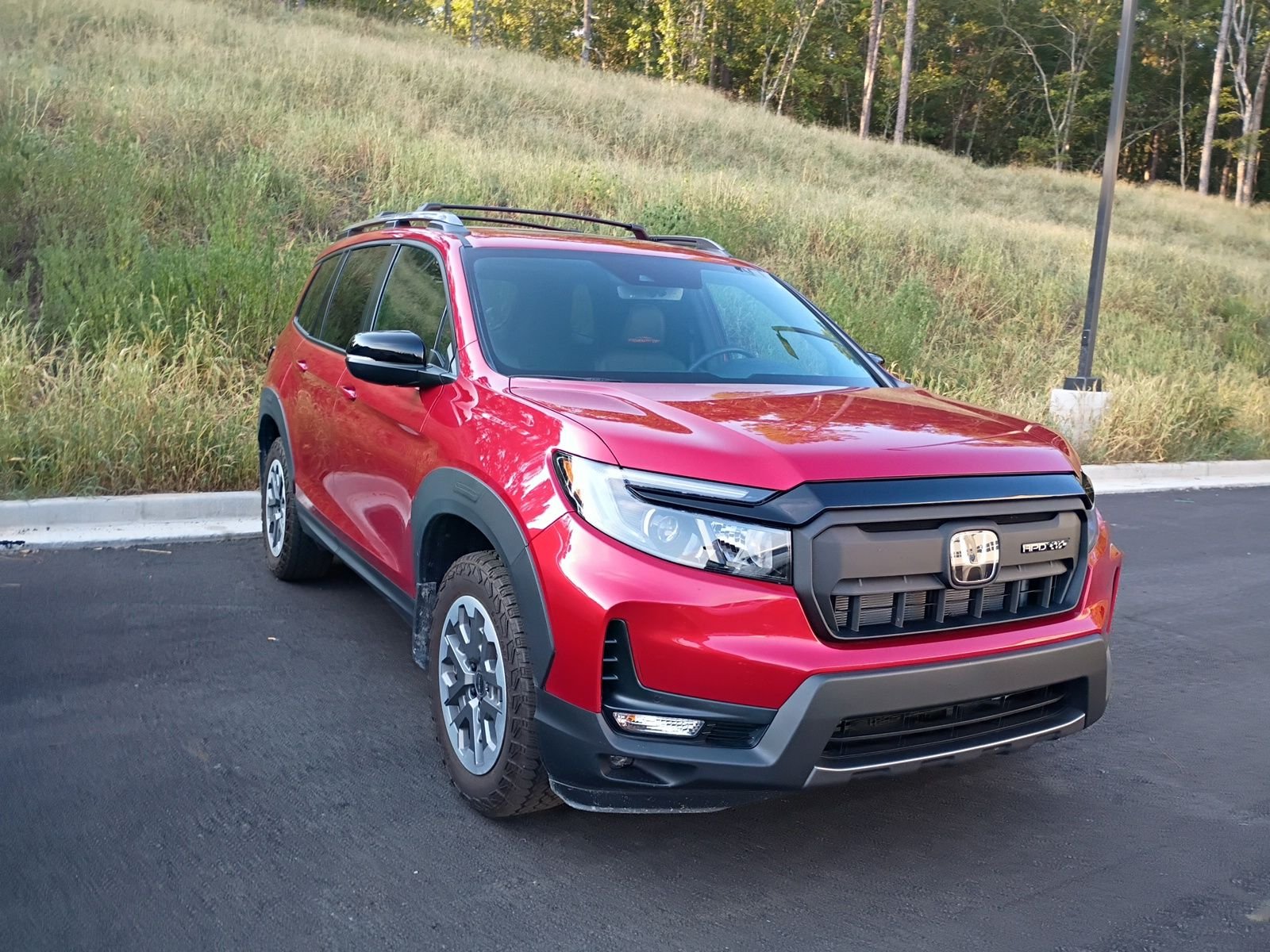 Used 2025 Red Honda TrailSport image 3