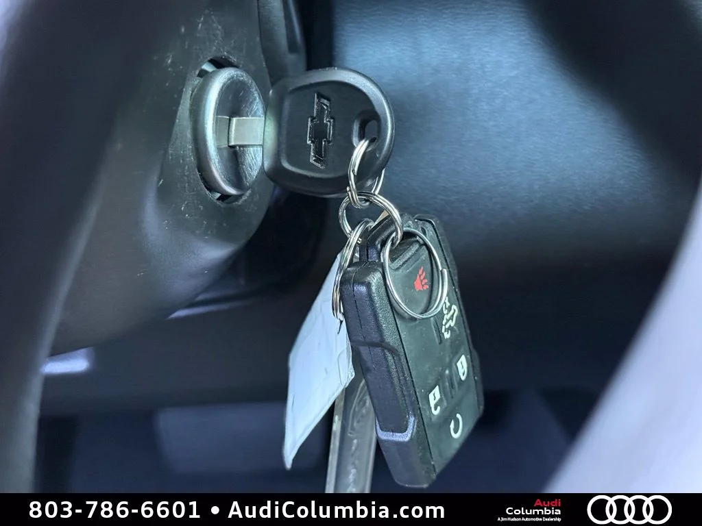 Used 2021 Black Chevrolet Custom image 27