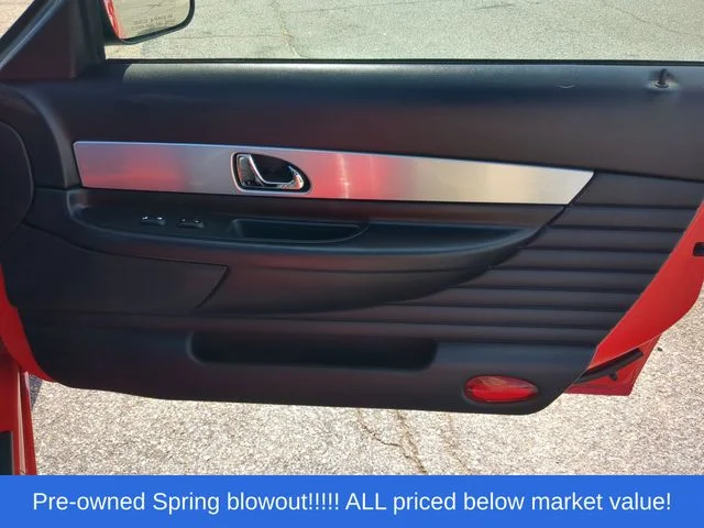Used 2003 Red Ford  image 34