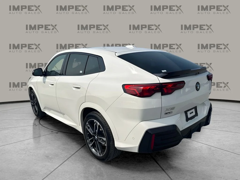 Used 2025 White BMW xDrive28i image 2