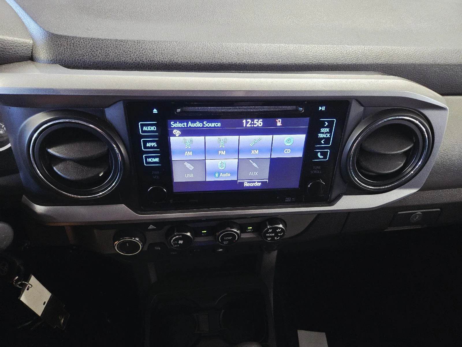 Used 2019 Super White Toyota SR5 image 25