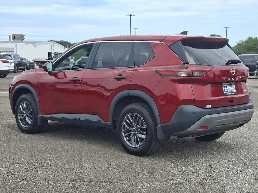 Used 2023 Scarlet Ember Tintcoat Nissan S image 8