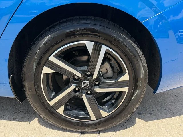 Used 2024 Blue Nissan SV image 27