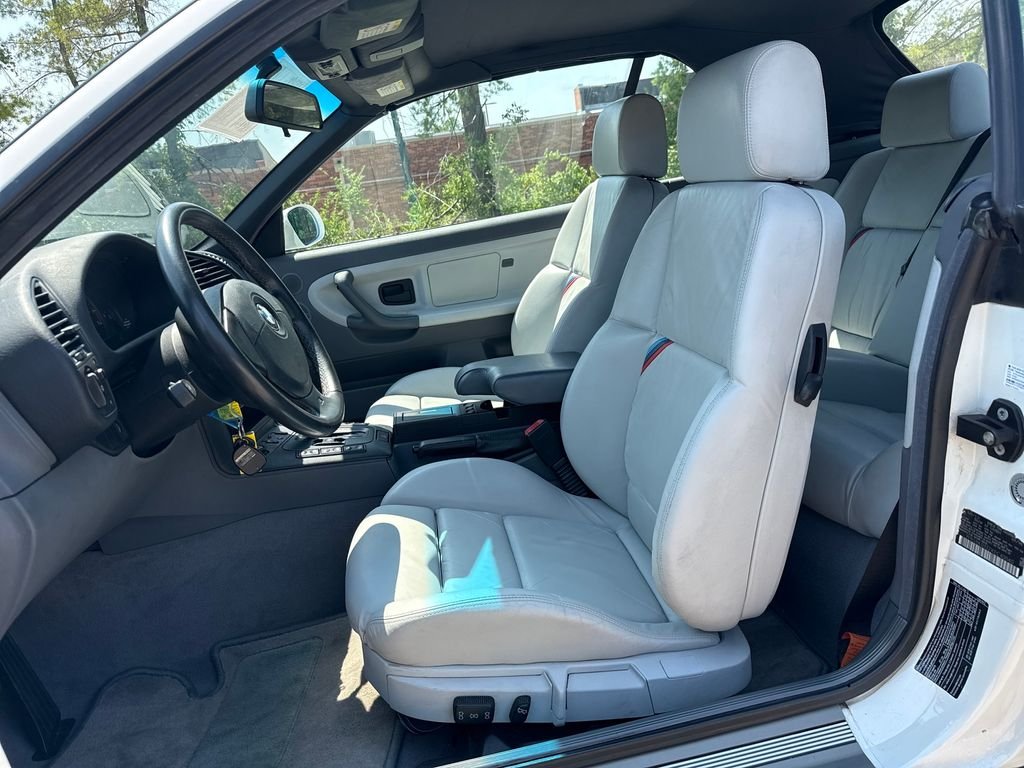 Used 1999  BMW Base image 10