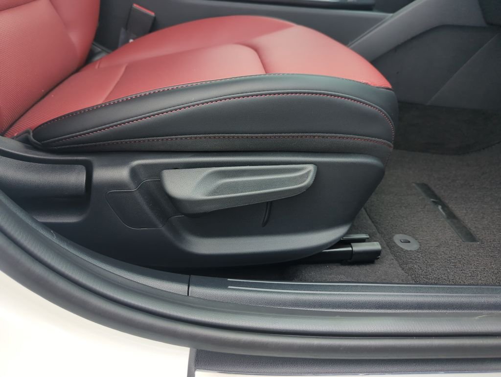 New 2026 Snow White Pearl Kia GT-Line image 36