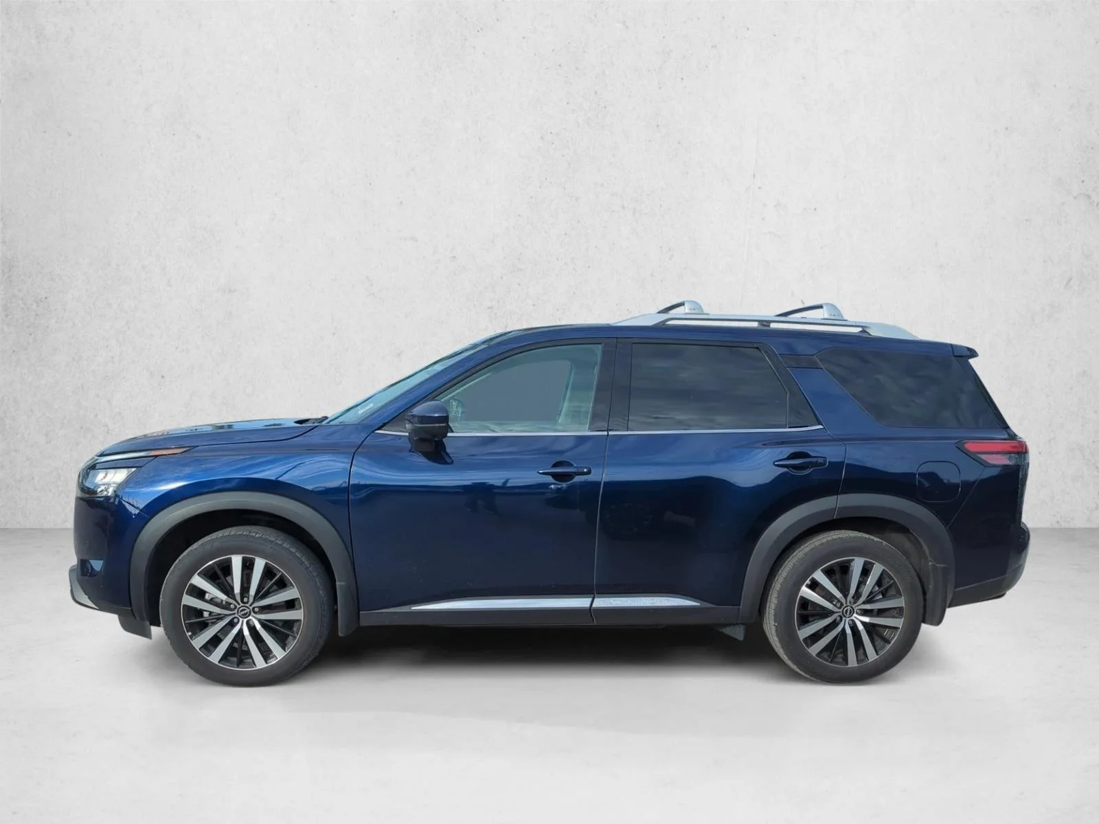 Used 2025 Deep Ocean Blue Pearl Nissan Platinum image 5
