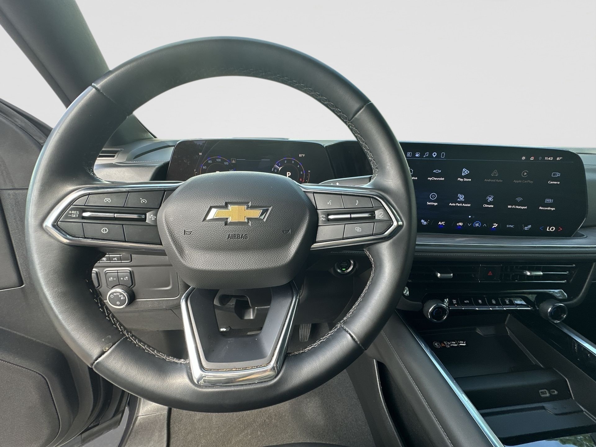 2025 Chevrolet Tahoe LT - Photo 11