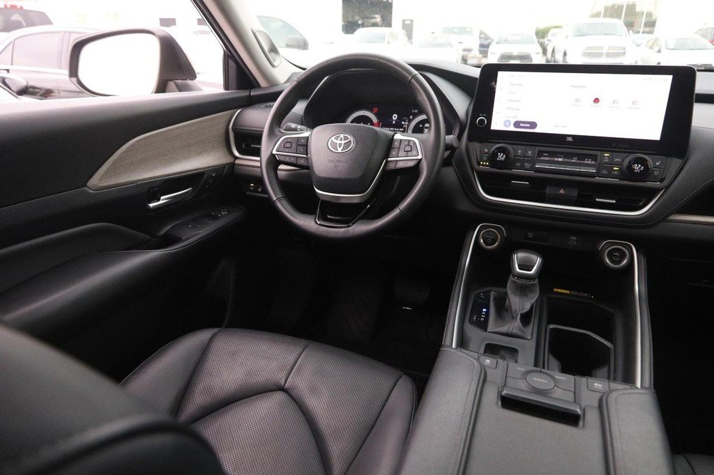 Certified Used 2025 Midnight Black Metallic Toyota Hybrid Limited AWD (Natl) image 26