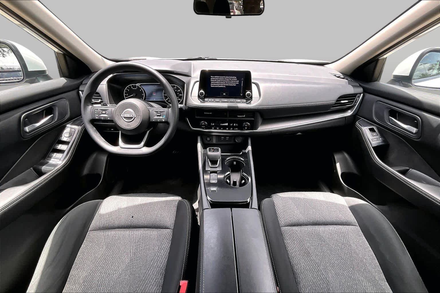 Used 2024 Everest White Pearl Nissan SV image 15