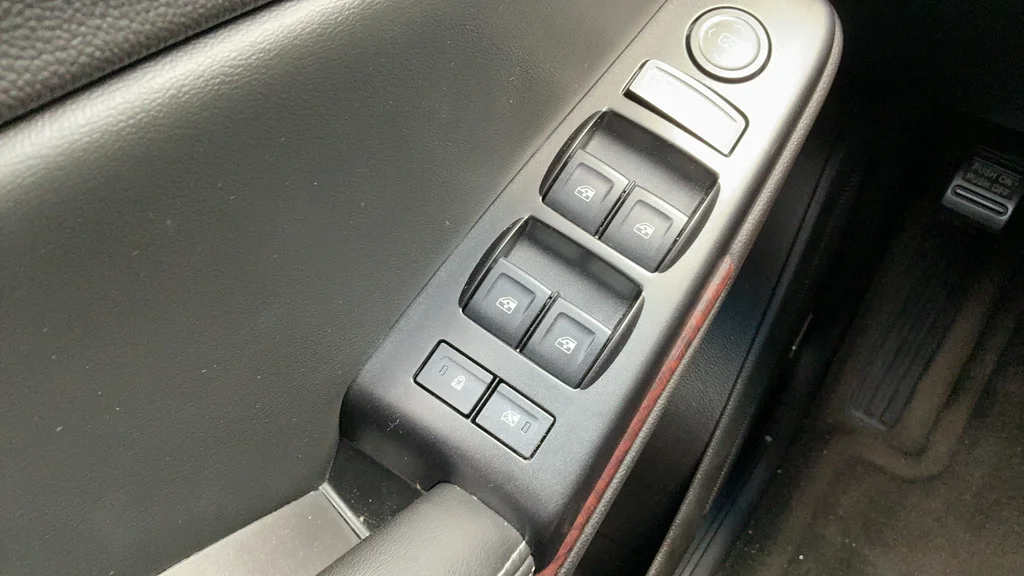 Used 2016 Silver GMC SLE image 14