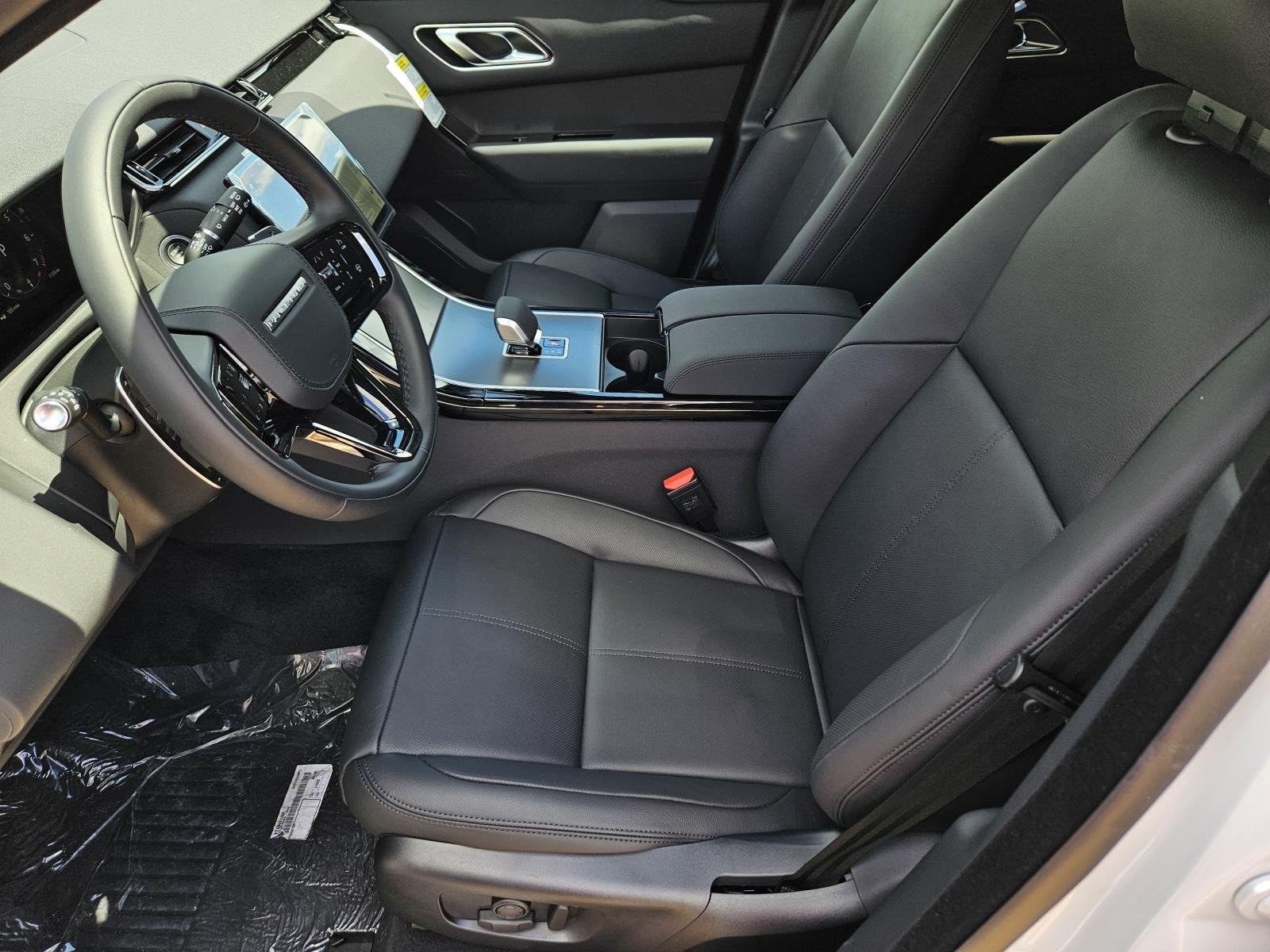 New 2026 Fuji White Land Rover S image 24