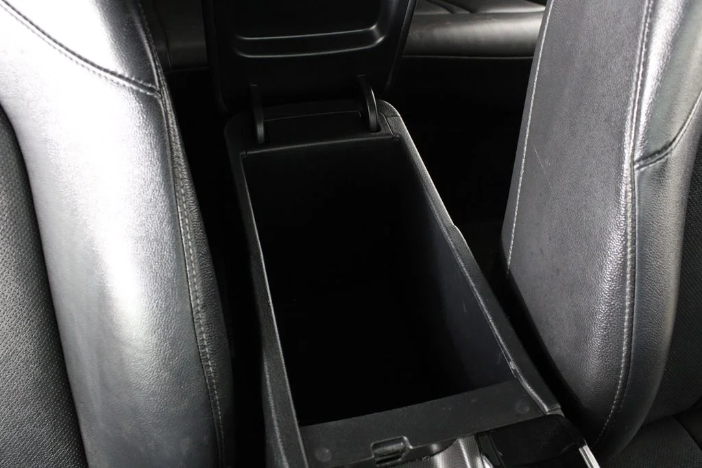 Used 2022 Phantom Black Hyundai Limited image 18