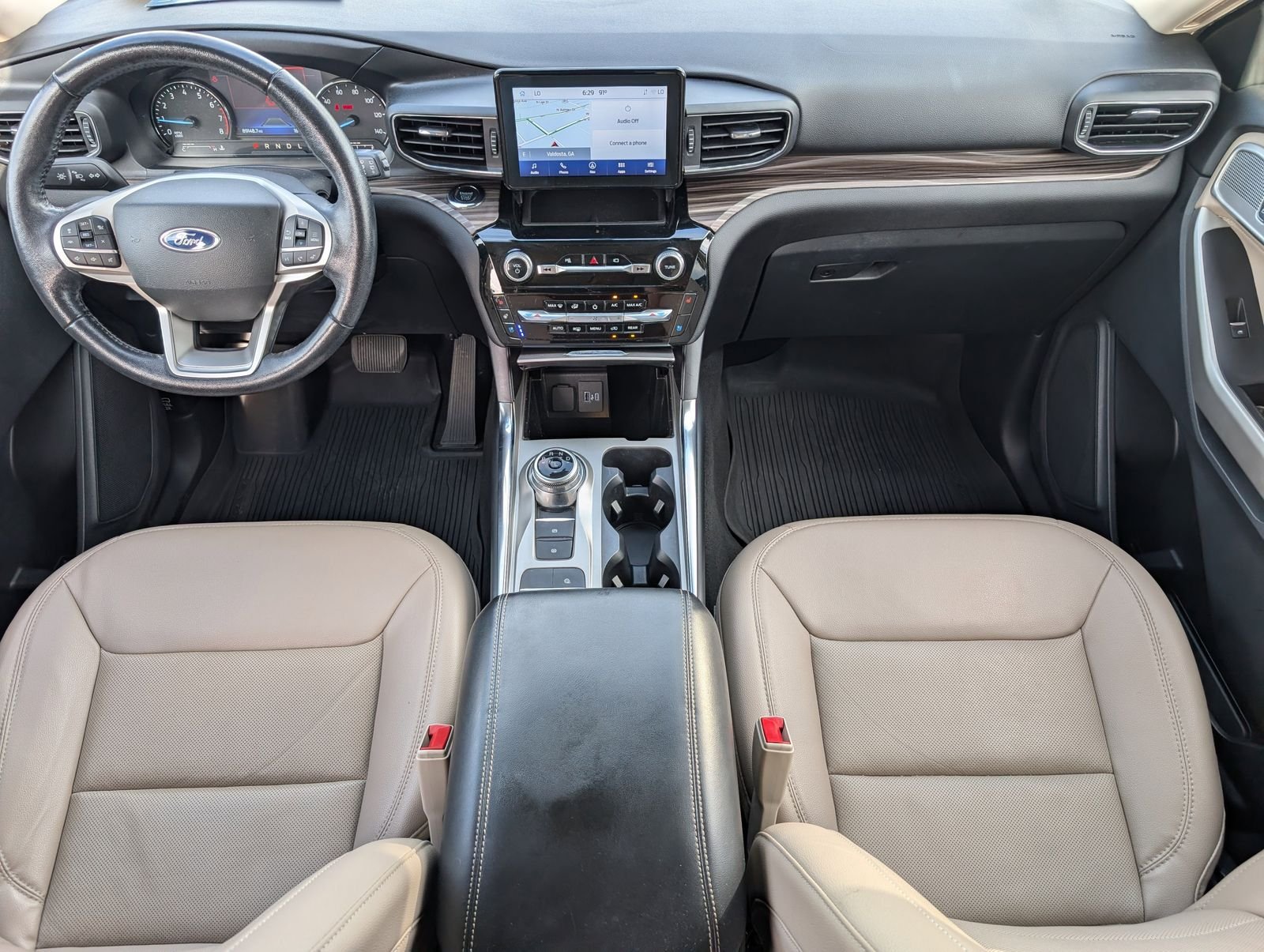 Used 2022 Black Metallic Ford Limited image 5