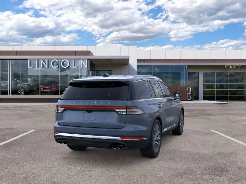 New 2026 Whisper Blue Metallic Clearcoat Lincoln Premiere® image 8