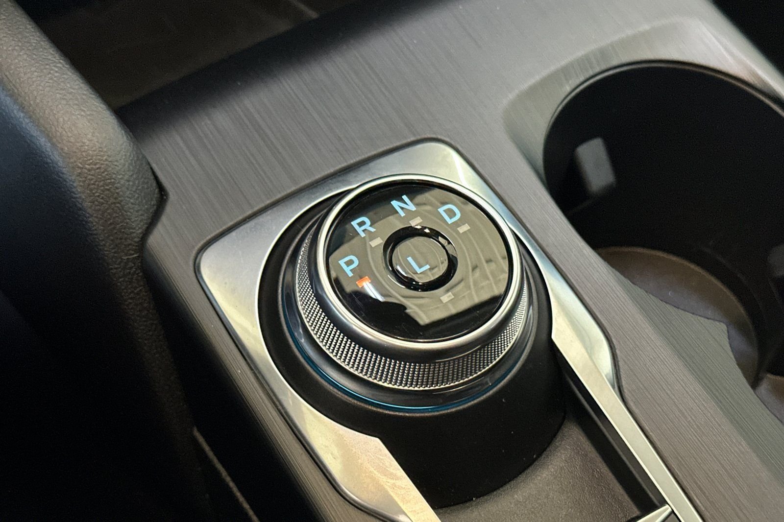 Used 2025 Silver Ford Platinum image 23