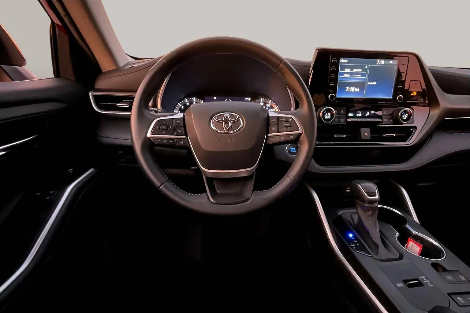 Used 2022 Ruby Flare Pearl Toyota XLE image 6