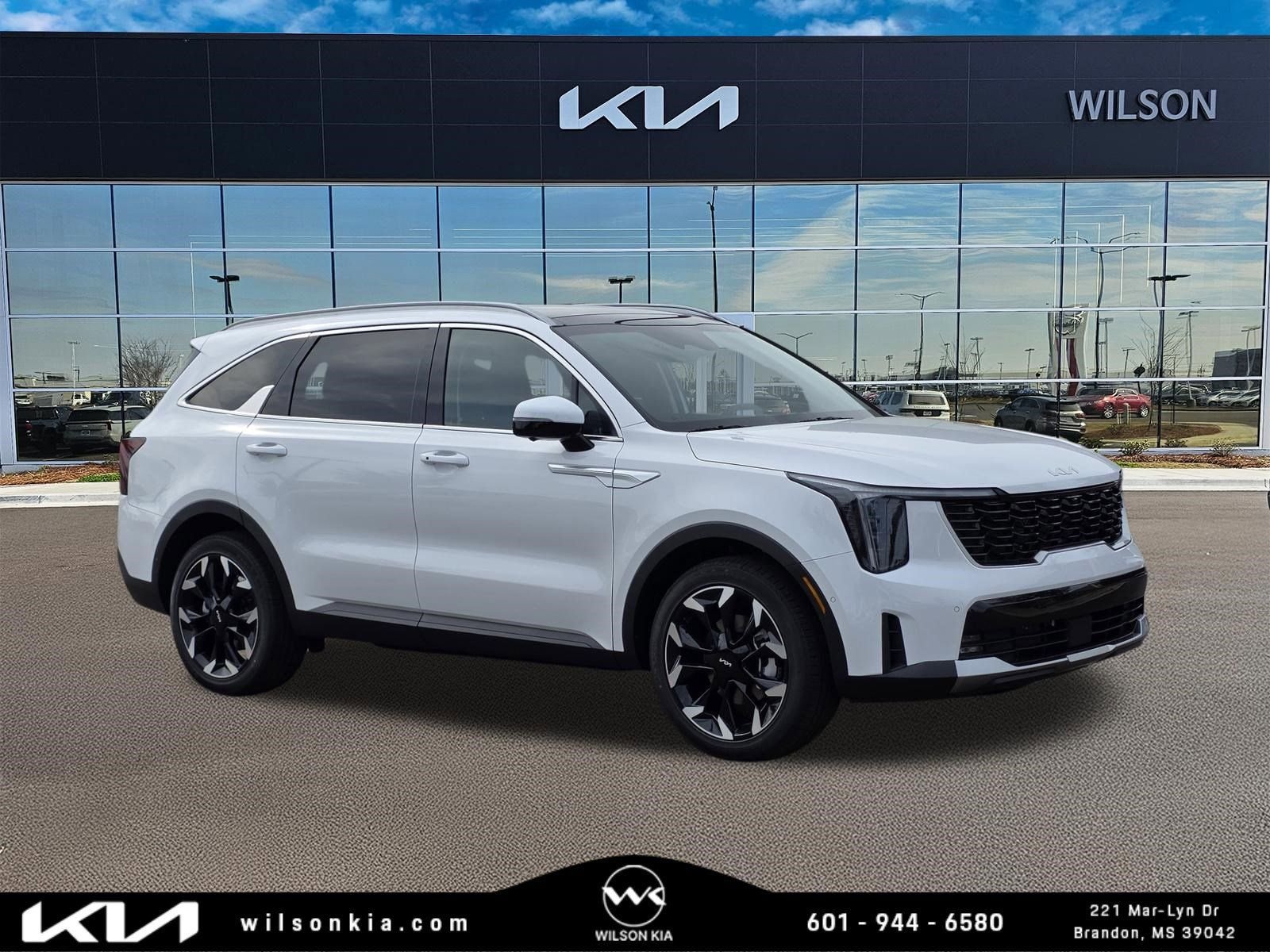 New 2026 White Kia SX image 1