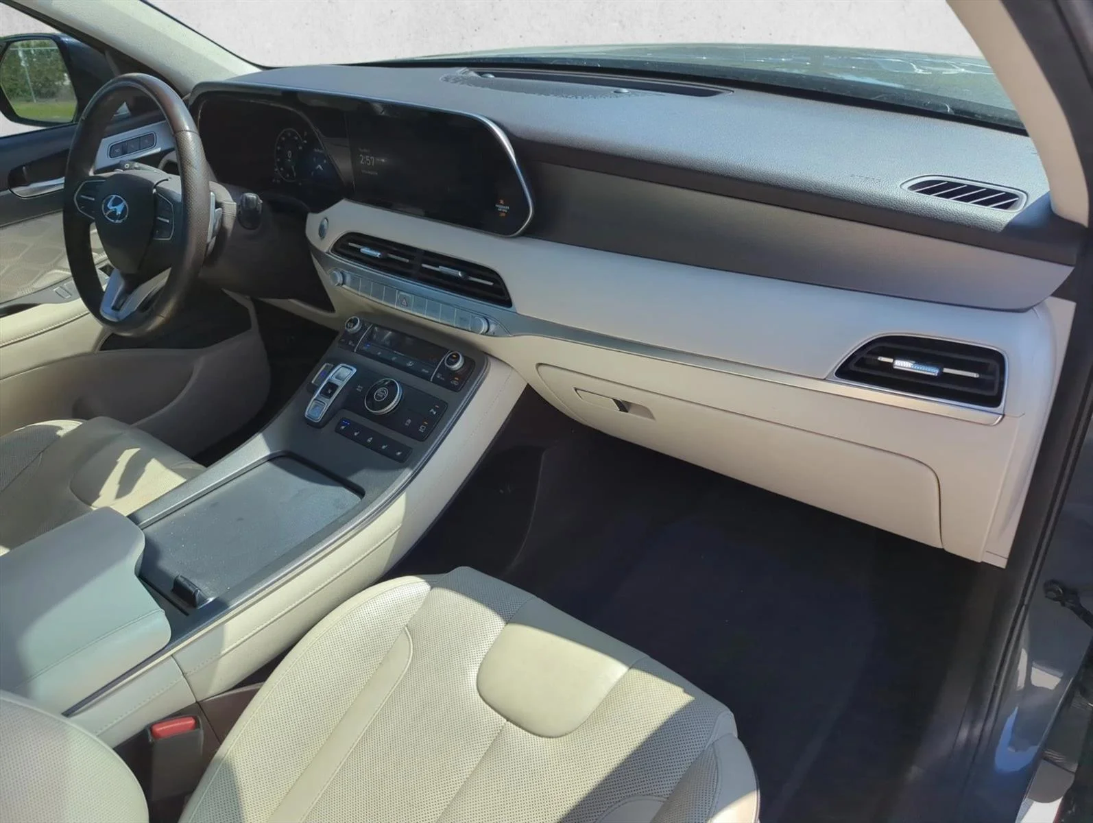 Used 2020 Steel Graphite Hyundai Limited image 24
