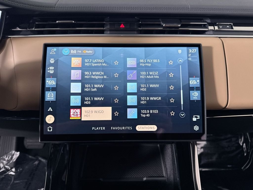 New 2026 Varesine Blue Land Rover SE image 16