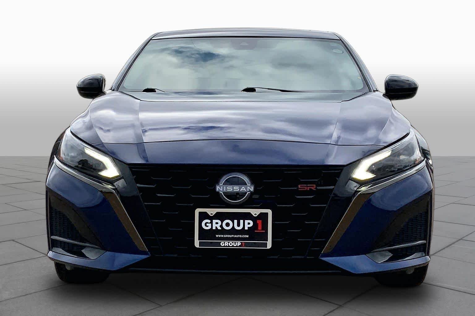 Used 2023 Deep Blue Pearl Nissan 2.5 SR image 4